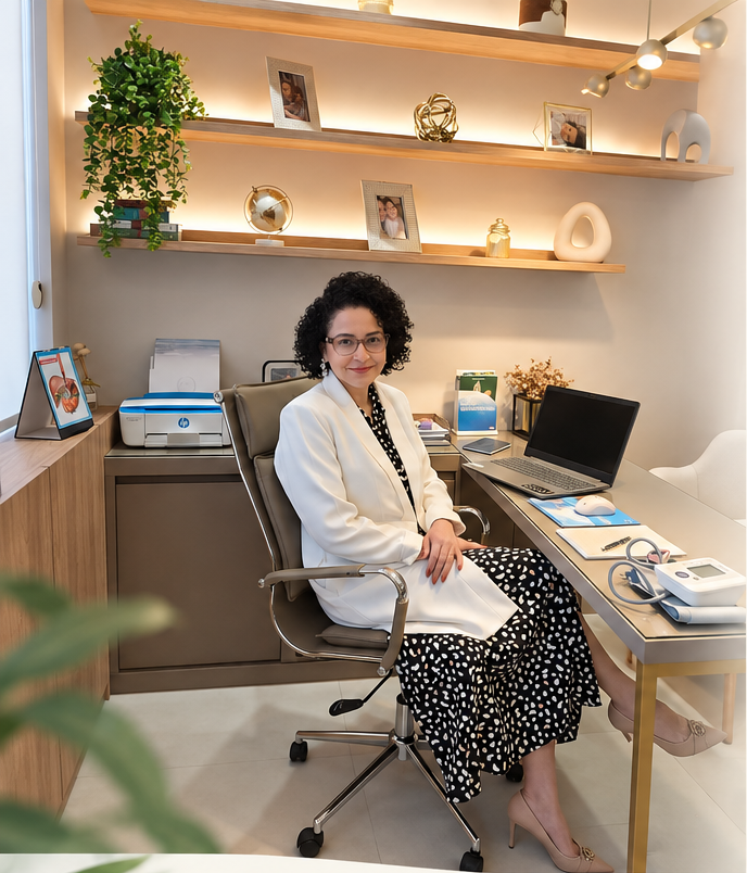 Dra. Fabiana Olivetti em seu consultório